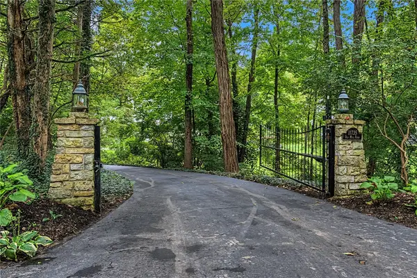 11735 Old Mill Road, Englewood, OH 45322