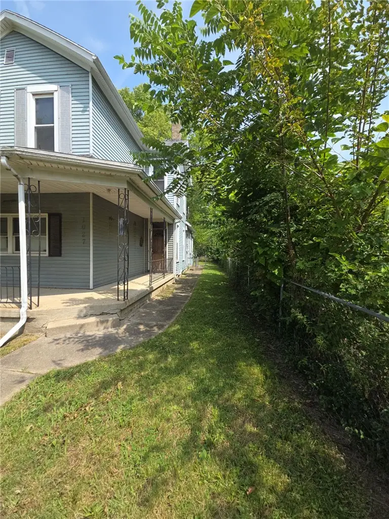 1027 W Riverview Avenue, Dayton, OH 45402 - #2
