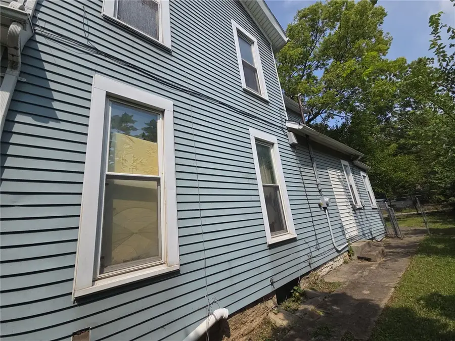 1027 W Riverview Avenue, Dayton, OH 45402 - #3