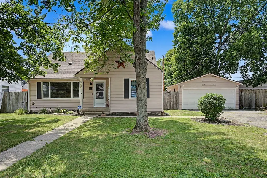 500 Savoy Avenue, West Carrollton, OH 45449 - #2