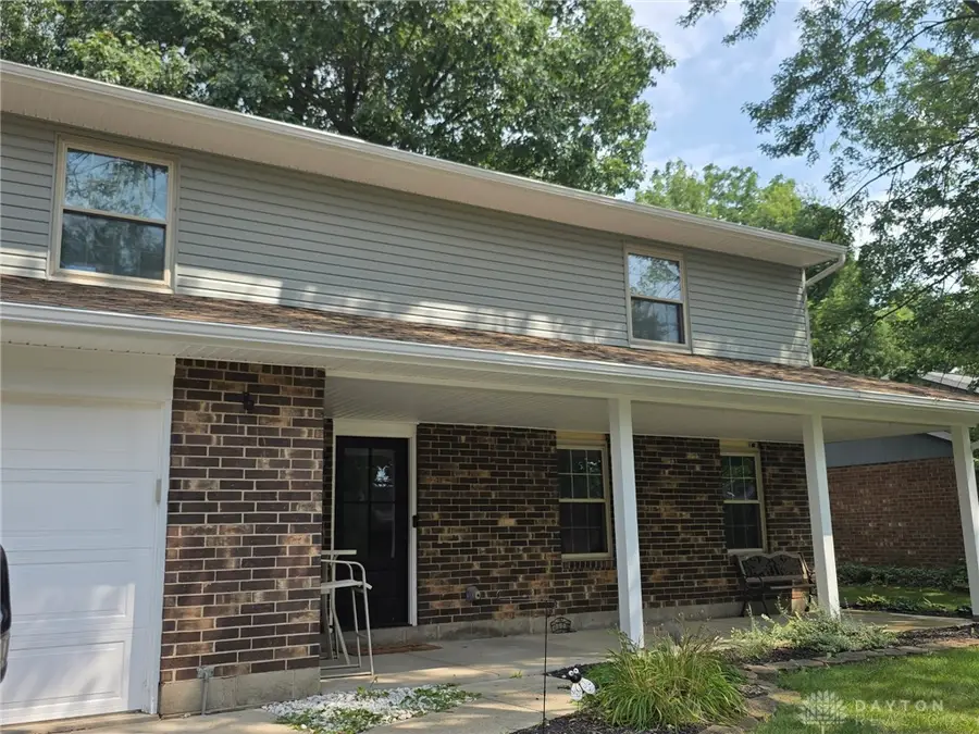8930 Willowgate Lane, Huber Heights, OH 45424 - #3