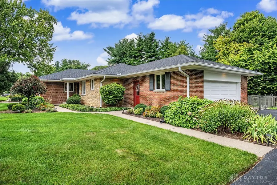 4139 Overland Trail, Kettering, OH 45429 - #3