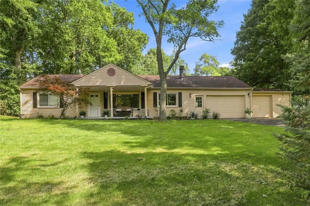 29 W Blossom Hill Road, West Carrollton, OH 45449 - #1