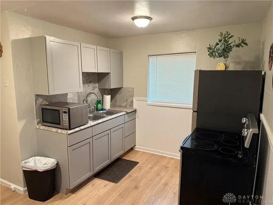 15 Ridge Avenue, Dayton, OH 45405 - #3
