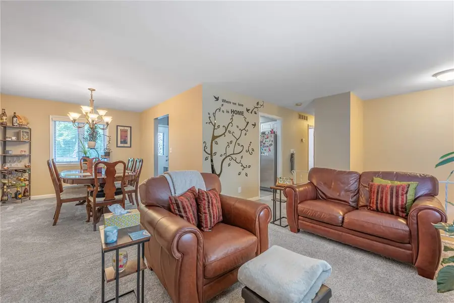 719 N Lindsey Avenue, Miamisburg, OH 45342 - #3