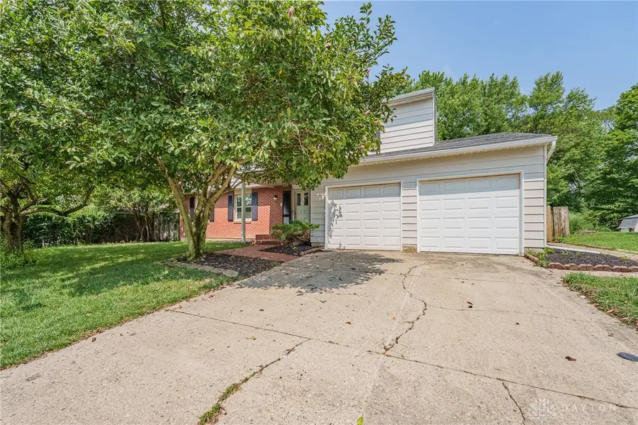 7321 Union Schoolhouse Road, Riverside, OH 45424 - #2