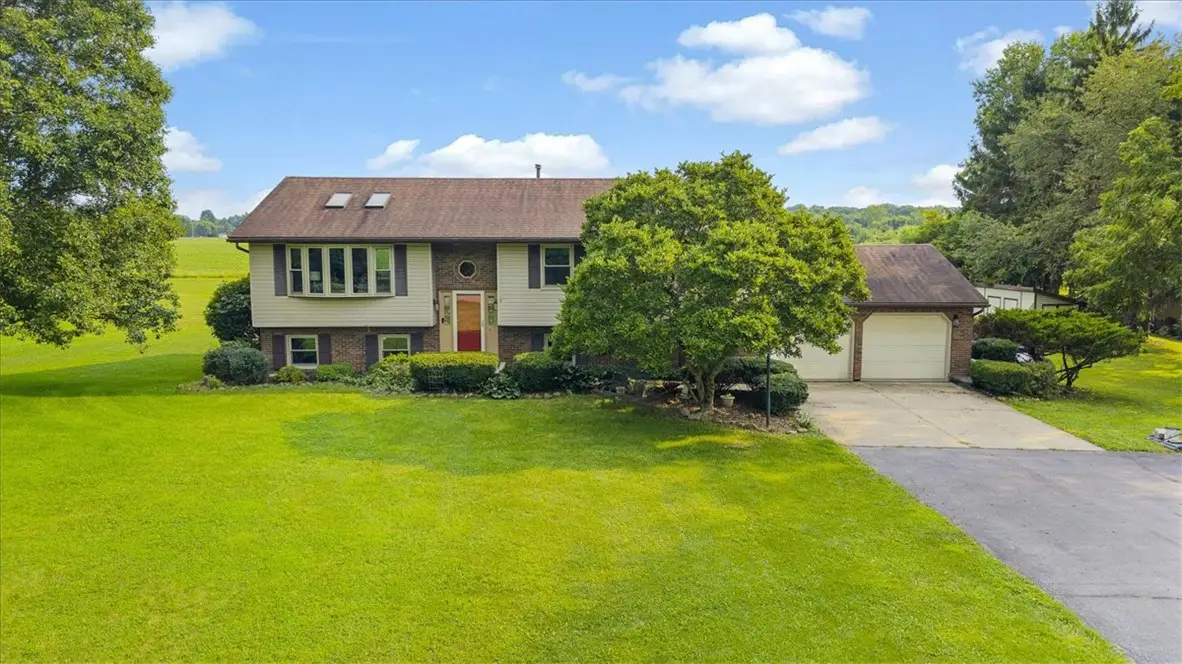 3333 Rocky Point Rd, Springfield, OH 45502 - #1