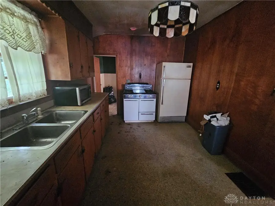 741 Chestnut Street, Xenia, OH 45385 - #3