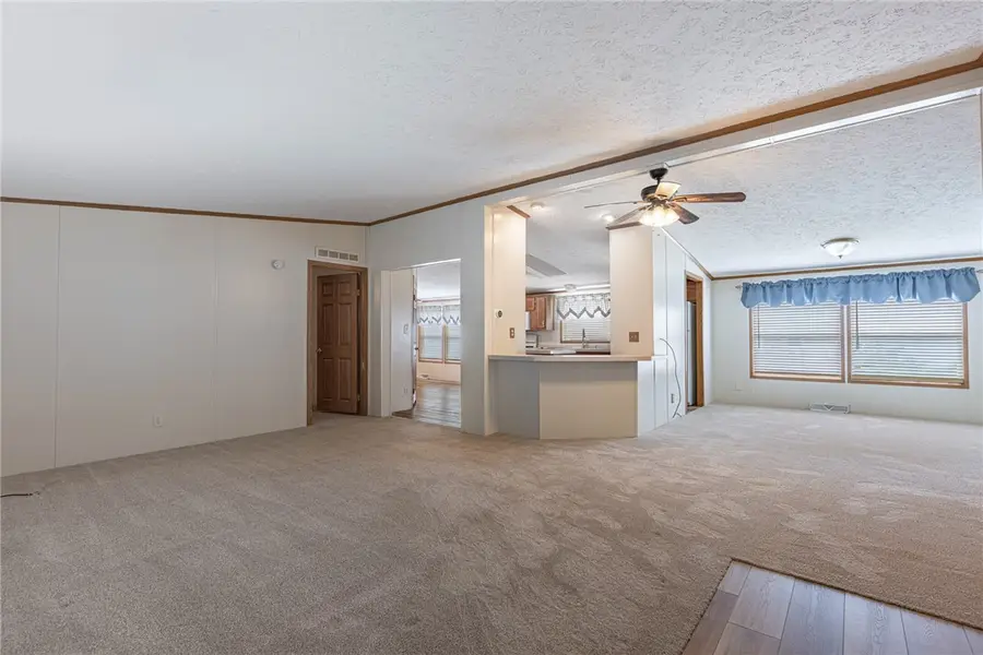 11054 Oakwood Village Boulevard, Miamisburg, OH 45342 - #3