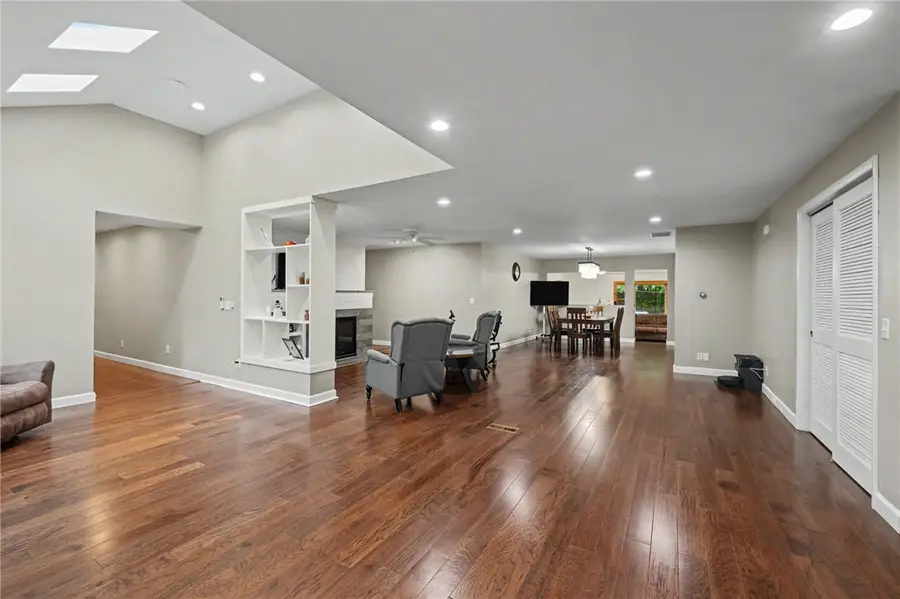 101 Thruston Boulevard, Oakwood, OH 45409 - #2