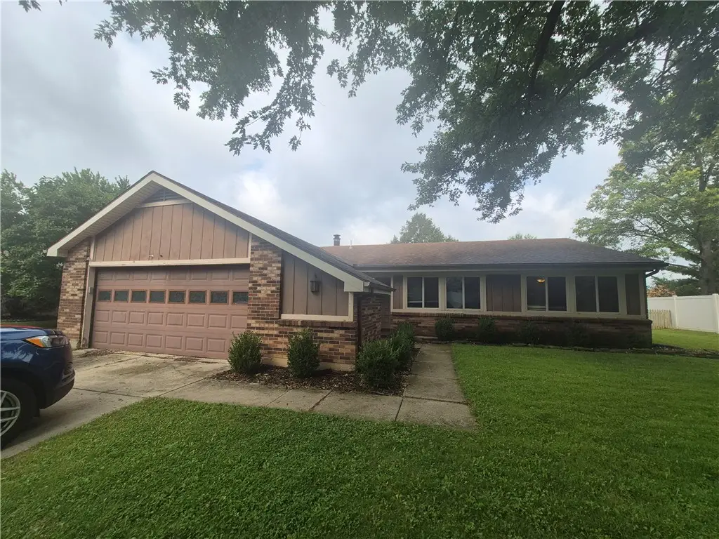 829 Southview Drive, Englewood, OH 45322 - #1
