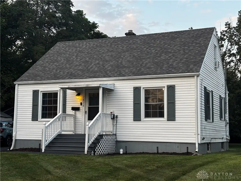 1828 N Sweetbriar Lane, Springfield, OH 45505 - #1