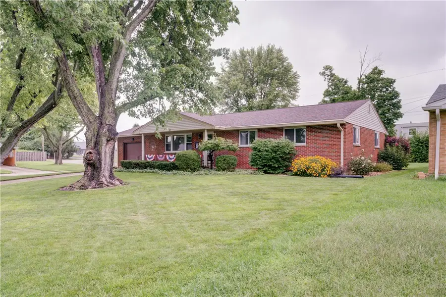 327 S Chippewa Drive, Greenville, OH 45331 - #3