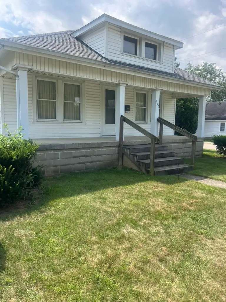 220 Park Avenue, London, OH 43140 - #1