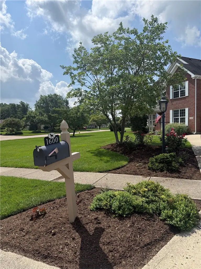 1600 Sunnington Grove Drive, Dayton, OH 45458 - #3