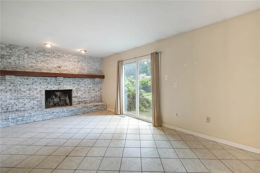 5404 Quisenberry Drive, Dayton, OH 45424 - #3