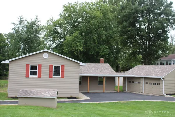 1153 N Middle Drive, Greenville, OH 45331