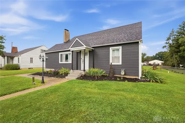 39 Oaksmere Road, Springfield, OH 45503