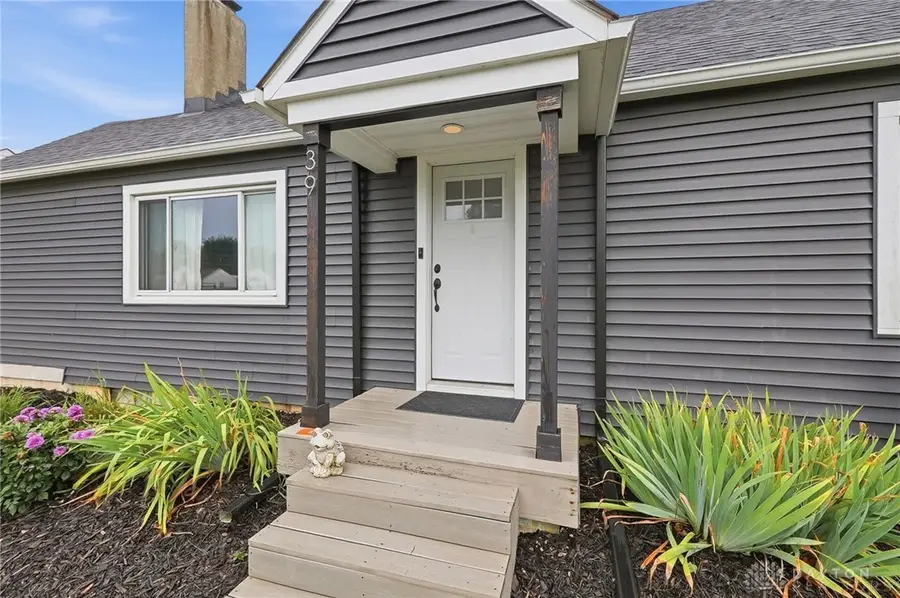 39 Oaksmere Road, Springfield, OH 45503 - #2