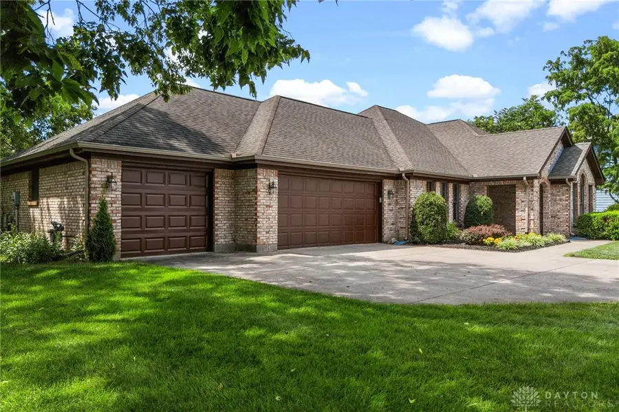 8495 Highmount Drive, Springboro, OH 45066 - #2
