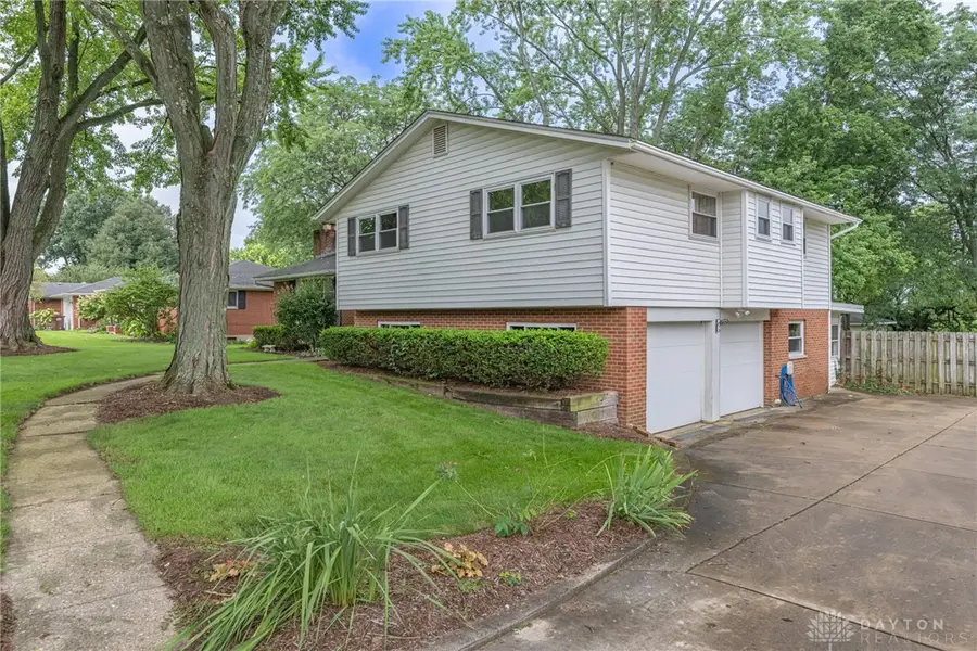 45 Tulip Lane, Riverside, OH 45432 - #2