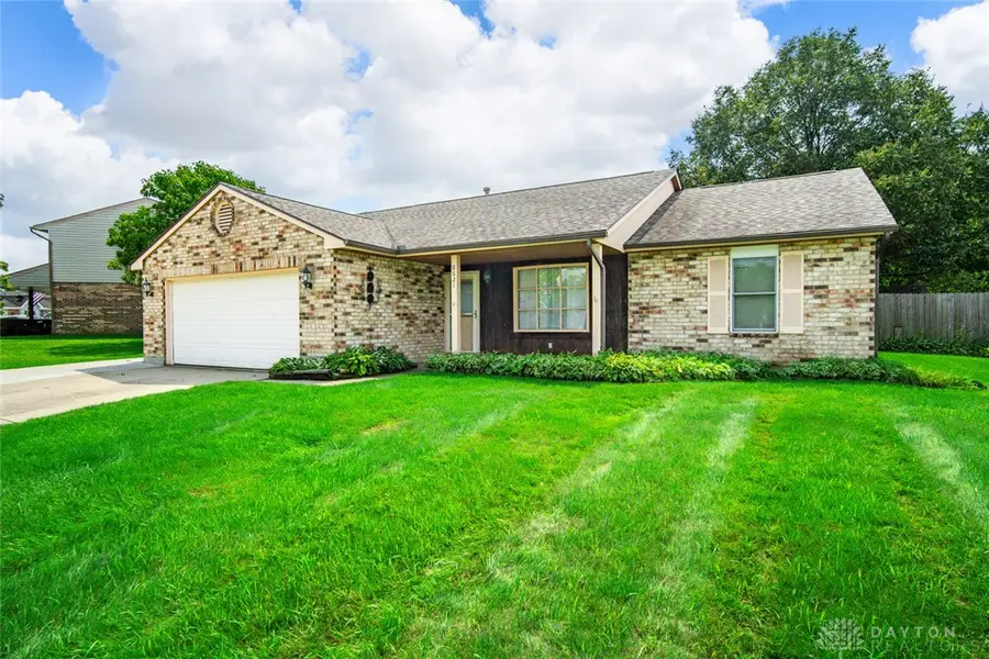 8621 Emeraldgate Drive, Huber Heights, OH 45424 - #2