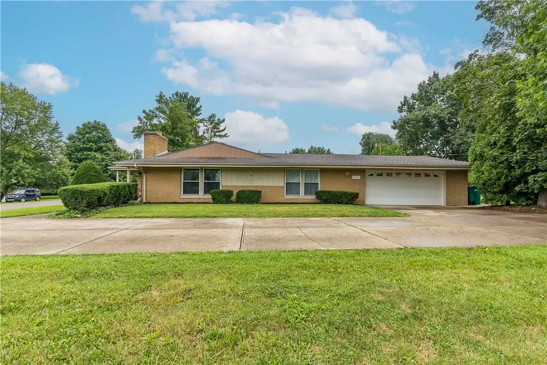 2165 Brookridge Drive, Beavercreek, OH 45431 - #1