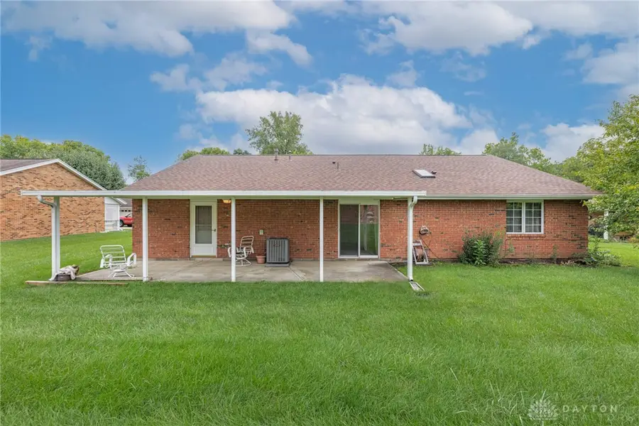 6685 Oakwood Lane, Huber Heights, OH 45424 - #2