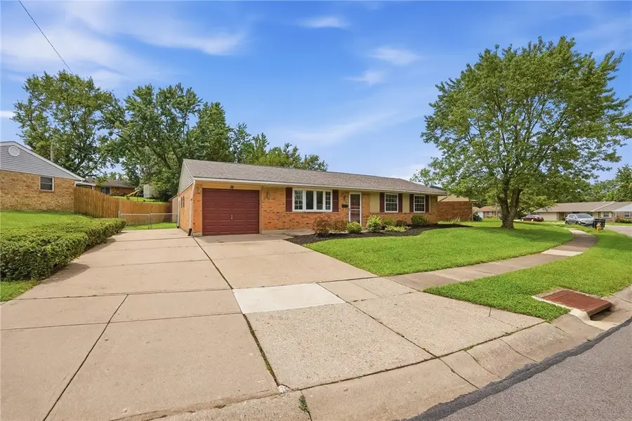 38 Grantwood Drive, West Carrollton, OH 45449 - #2
