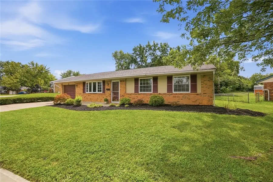 38 Grantwood Drive, West Carrollton, OH 45449 - #3