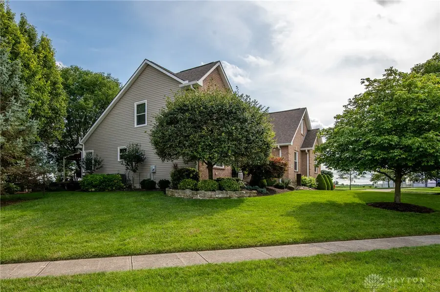 725 Mound Street, Brookville, OH 45309 - #2