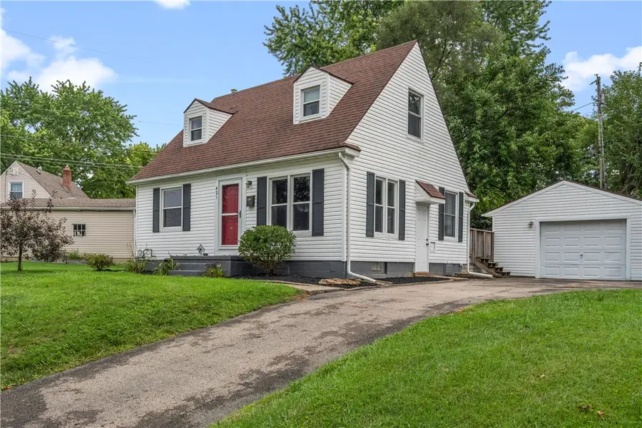 421 N Monroe Drive, Xenia, OH 45385 - #3