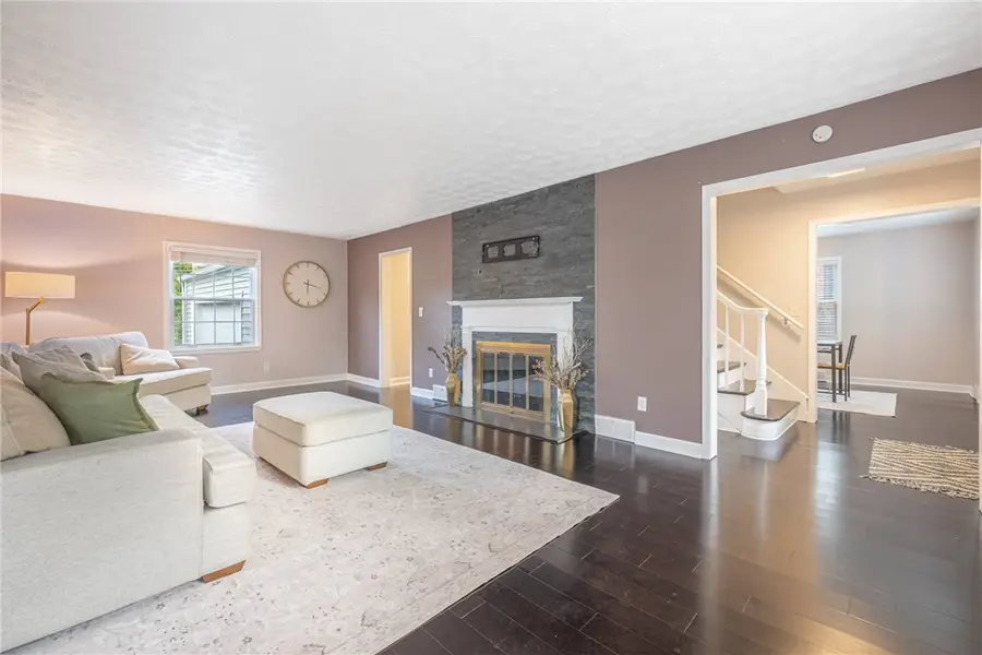 104 Acacia Drive, Oakwood, OH 45409 - #3