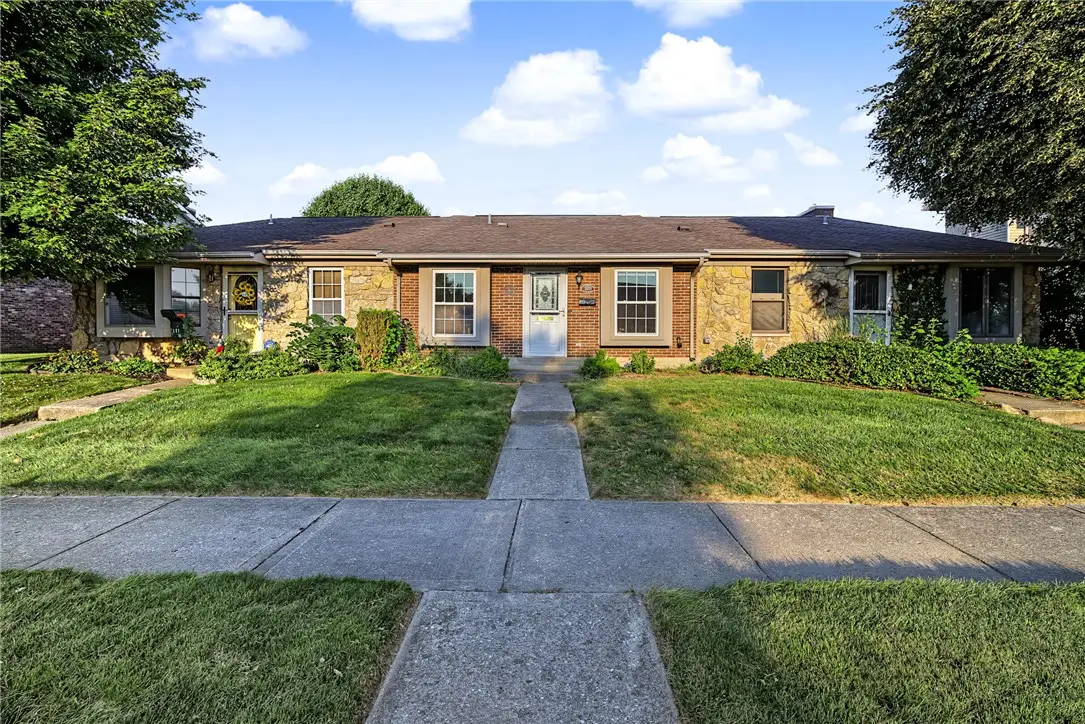 109 E Van Lake Drive, Vandalia, OH 45377 - #1