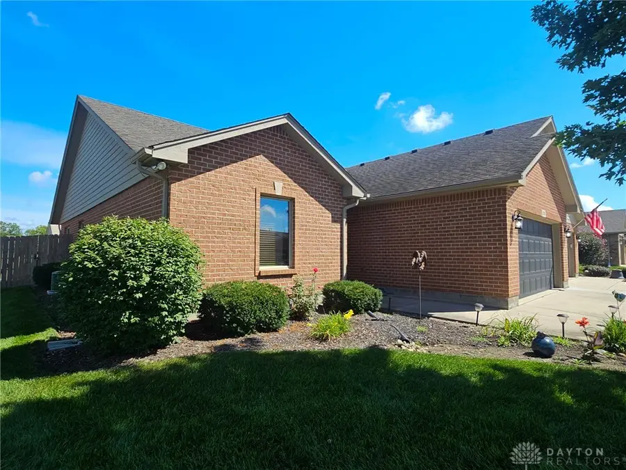 119 Burgundy Drive, Englewood, OH 45322 - #2