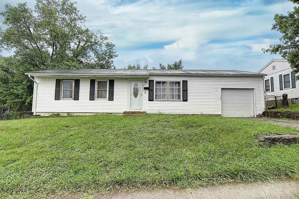 243 W Garland Avenue, Fairborn, OH 45324 - #1