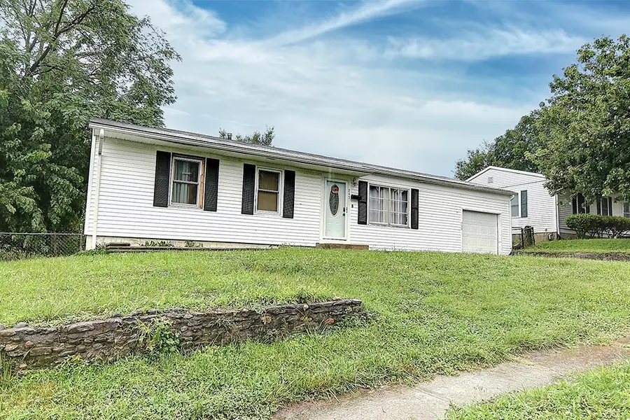 243 W Garland Avenue, Fairborn, OH 45324 - #3