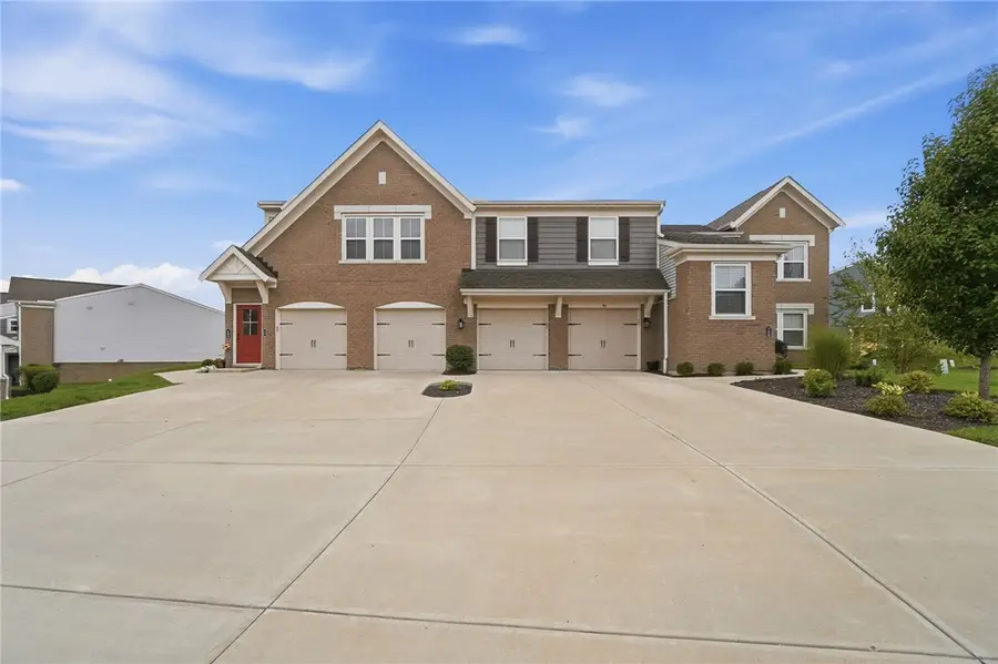 45 N Old Pond Road, Springboro, OH 45066 - #2