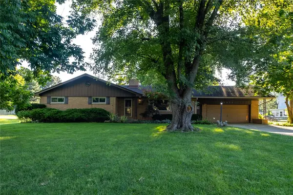 1072 Ceylon Circle, Beavercreek, OH 45430