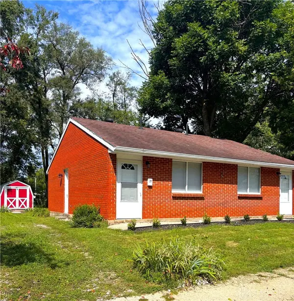 27 Homestead Street, Jamestown Vlg, OH 45335