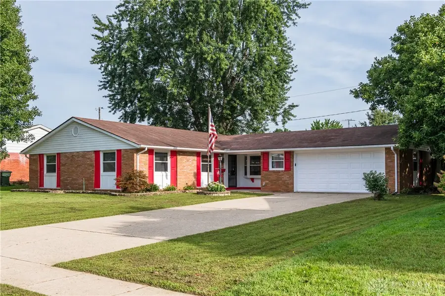 703 W Washington Street, New Carlisle, OH 45344 - #2