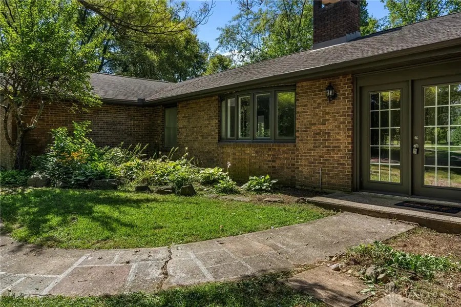 558 Clinton Street, Clayton, OH 45315 - #3