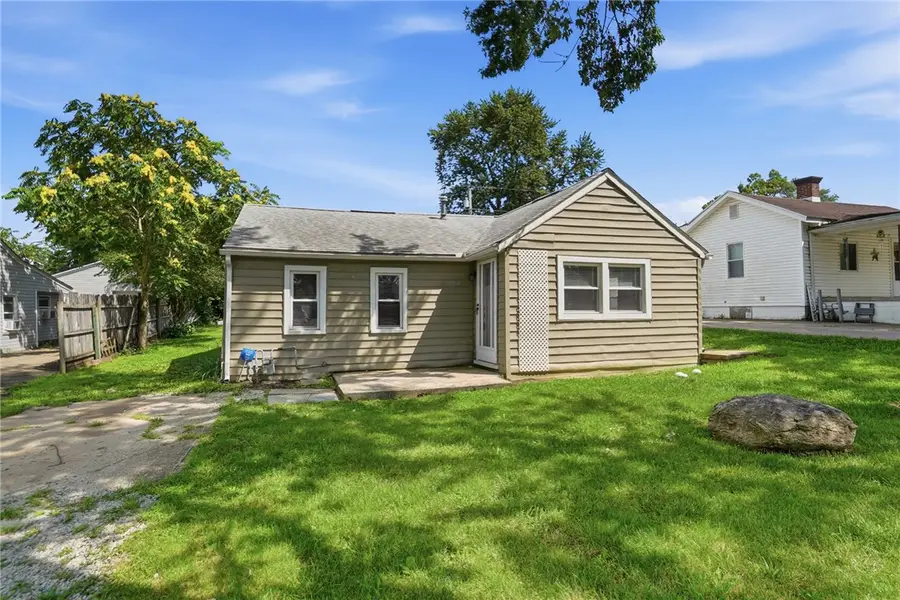 1864 Montgomery Avenue, Fairborn, OH 45324 - #3