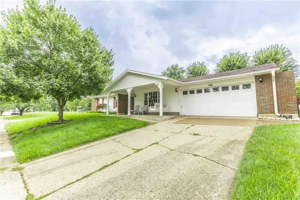 1105 Sherwood Forest Drive, West Carrollton, OH 45449
