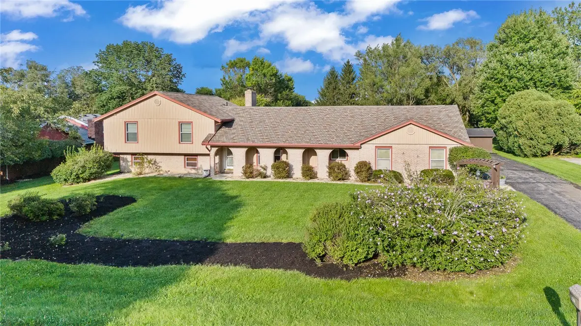 2425 Greenlawn Drive, Troy, OH 45373 - #1