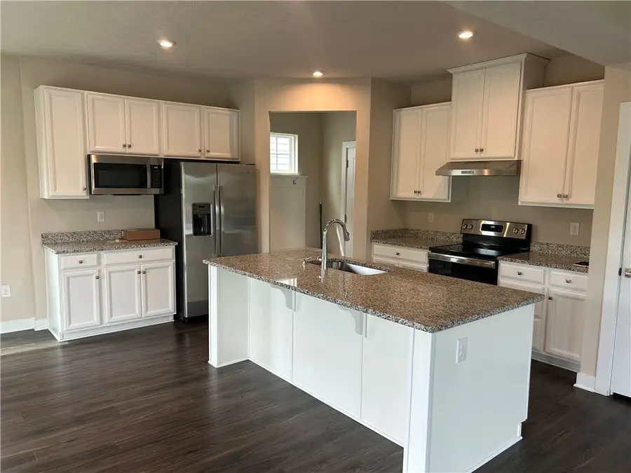 384 Warm Springs Drive, Fairborn, OH 45459 - #2