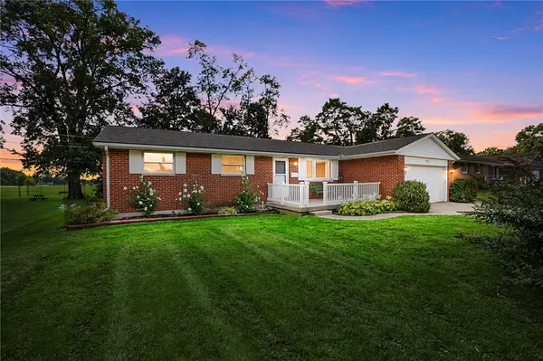 1032 W Alkaline Springs Road, Vandalia, OH 45377
