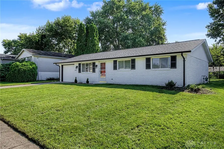 5214 Waverly Street, Fairborn, OH 45324 - #2