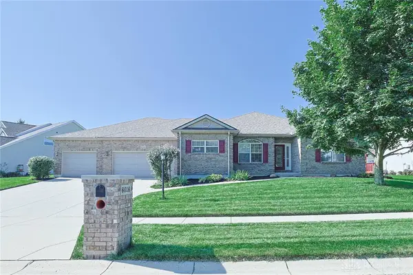 6016 Oak Ridge Drive, Huber Heights, OH 45424