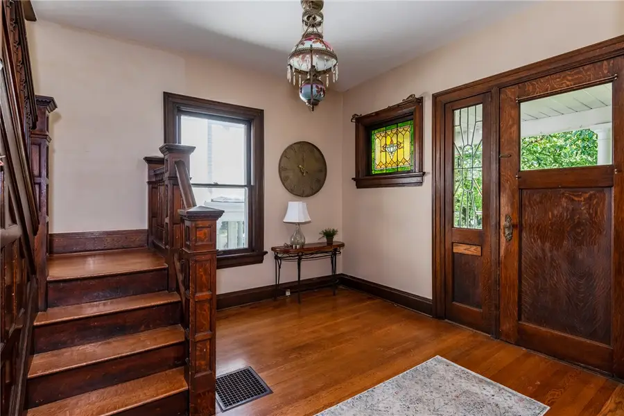 305 Oakwood Avenue, Oakwood, OH 45409 - #2